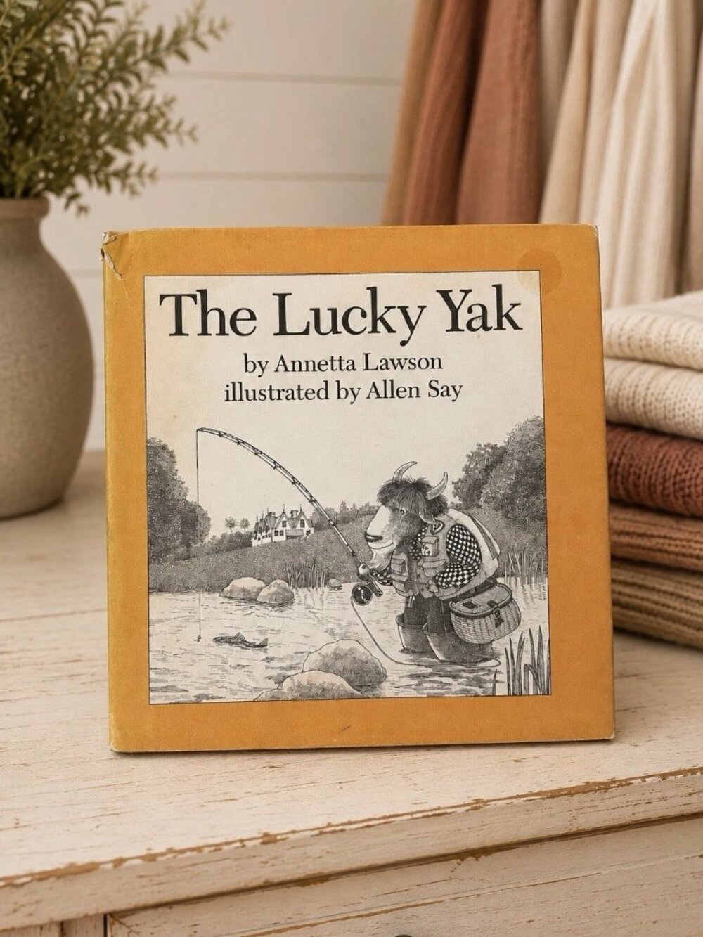 The Lucky Yak by Annetta Lawson & Allen Say 1980 1st Edition HC